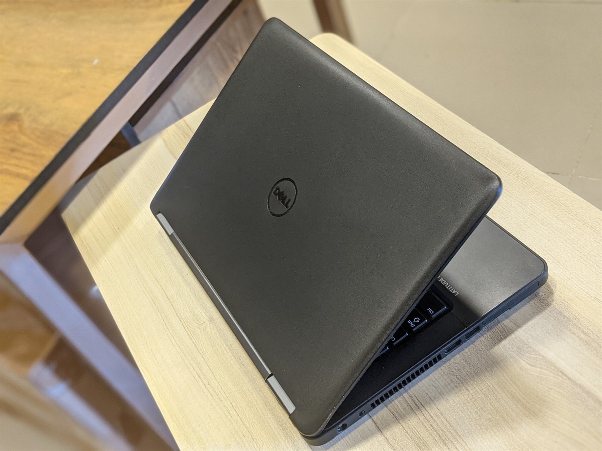 Dell Latitude E5440 - Core i5 4th Gen - 8GB RAM - 500GB HDD - 14" Screen - (REFURBISHED) - Image 3